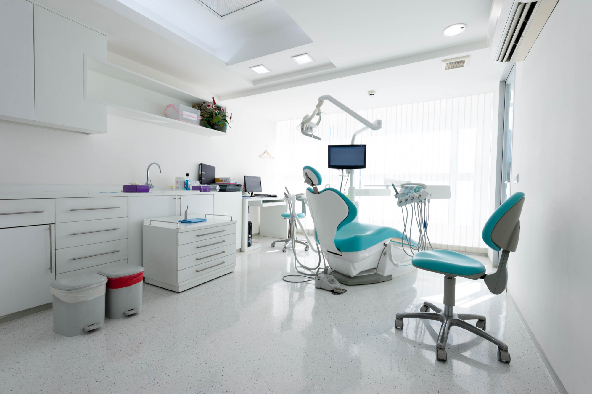 Dental Implant in Dubai